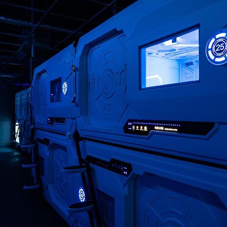 Space Night Capsule Hostel 베를린 외부 사진