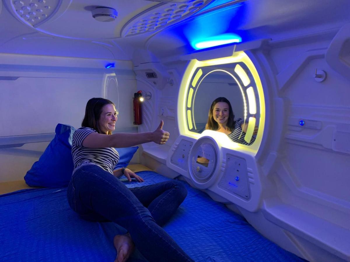 Space Night Capsule Hostel 베를린 외부 사진