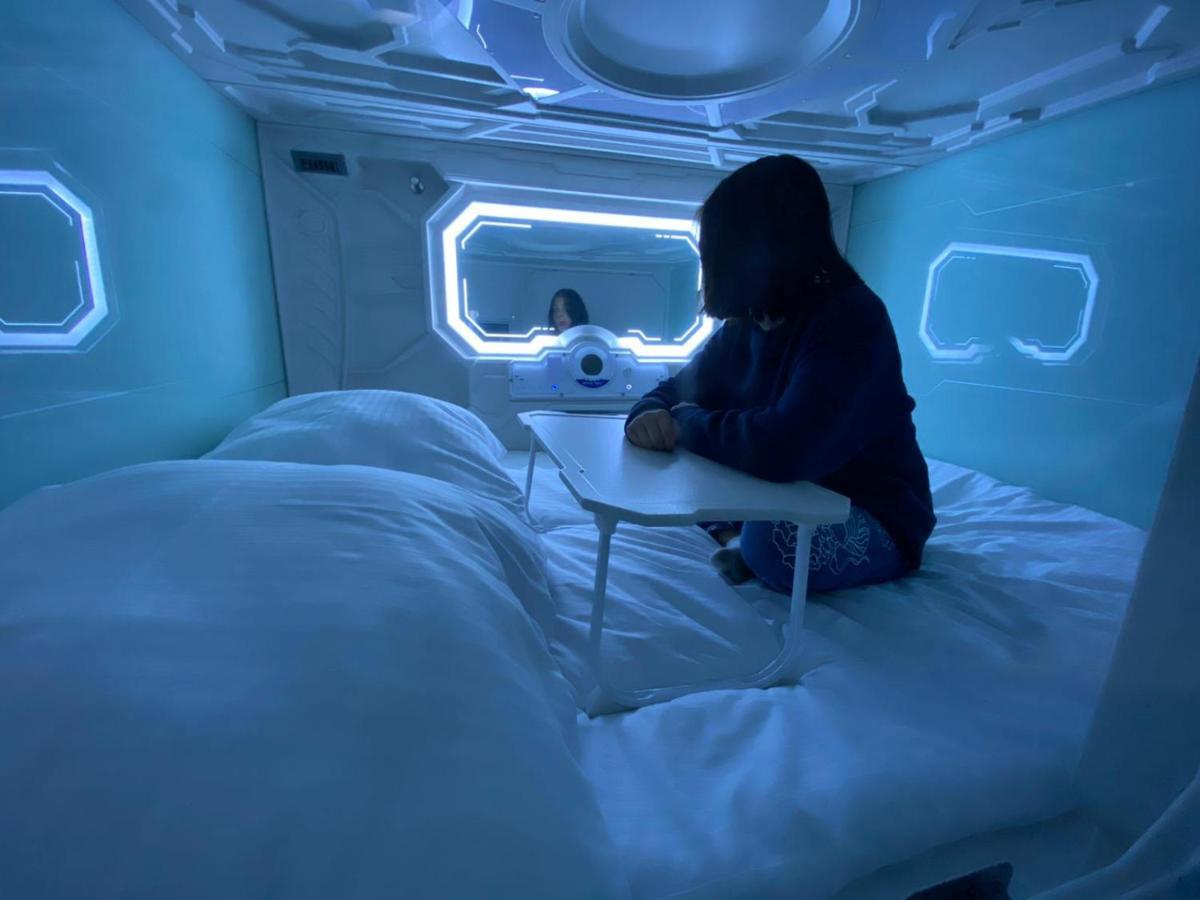 Space Night Capsule Hostel 베를린 외부 사진