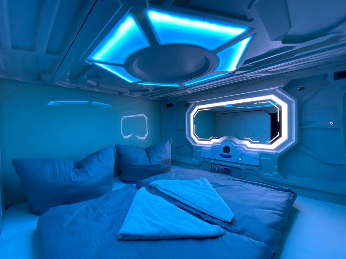 Space Night Capsule Hostel 베를린 외부 사진